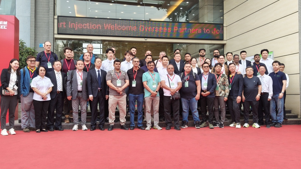 解鎖智能注塑新視界|東華工廠開放日?qǐng)A滿收官